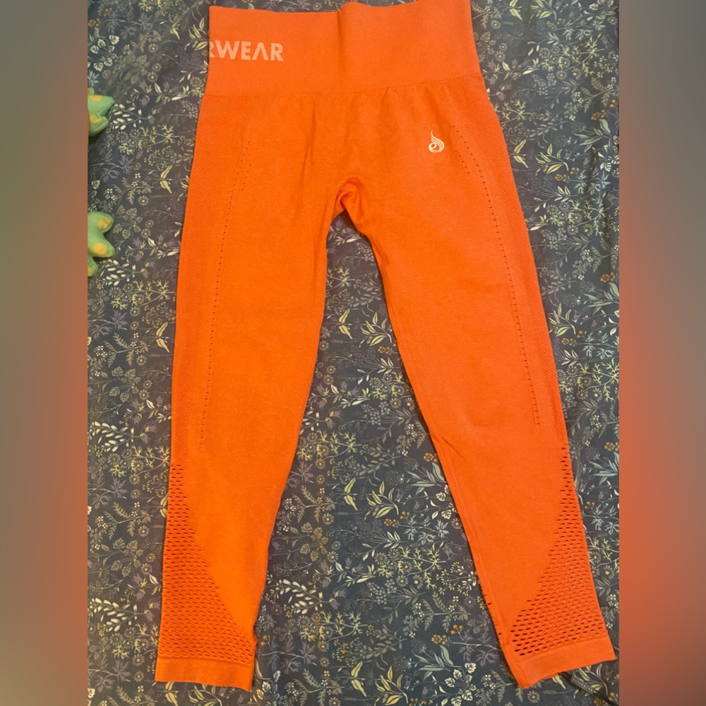 Seamless Staples Leggings- Ryderwear